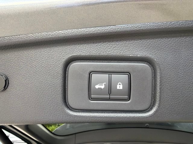 New 2026 Nissan Pathfinder SL AWD/4WD image 16