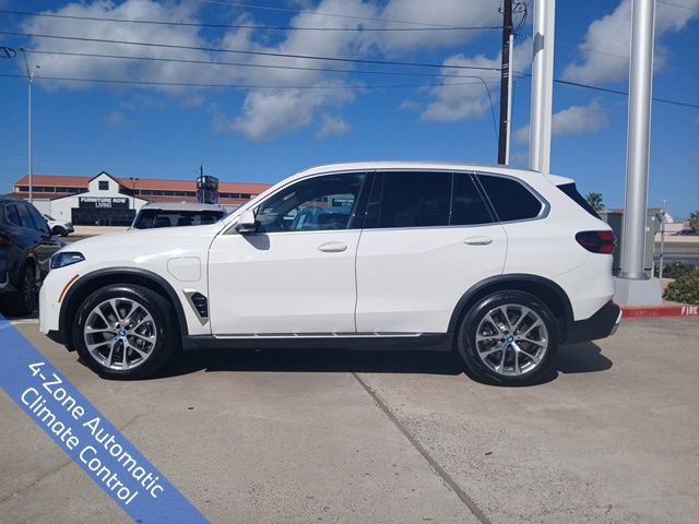 Used 2025 BMW X5 xDrive50e image 6