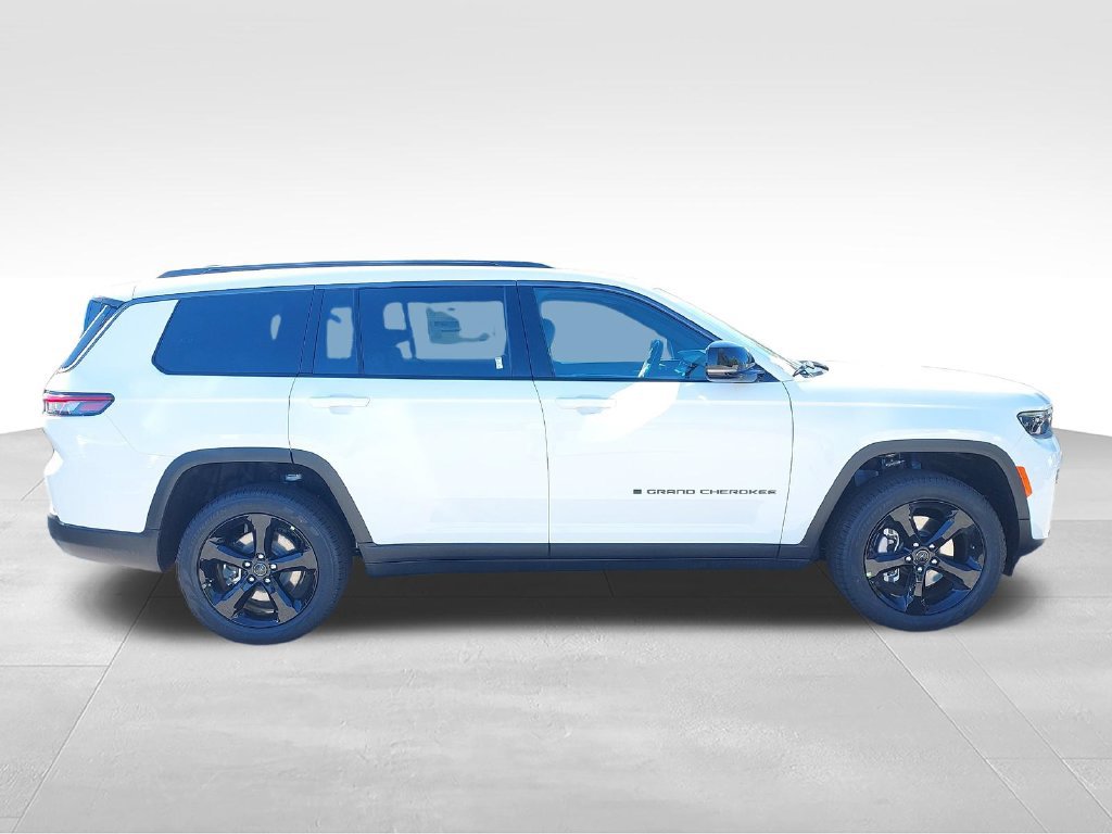 New 2027 Jeep Grand Cherokee L Limited w/ Limited Altitude Package AWD/4WD image 6