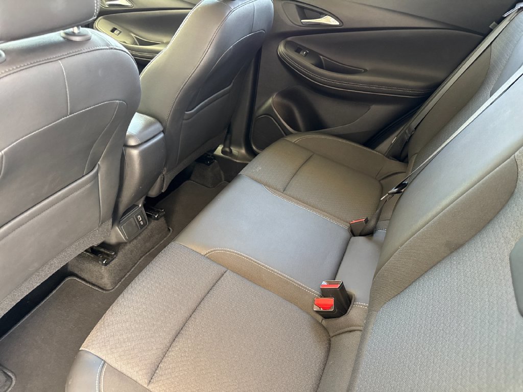 Used 2025 Buick Encore GX Preferred FWD image 12