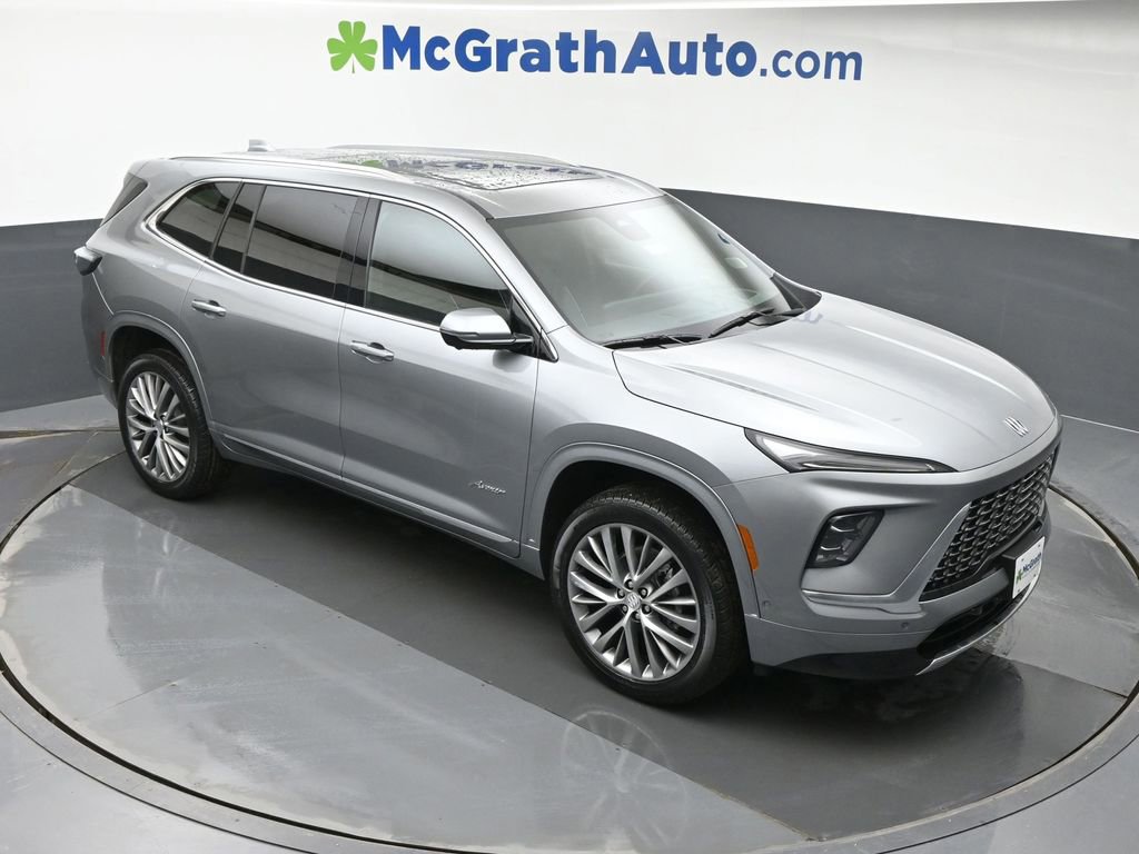 New 2026 Buick Enclave Avenir image 3