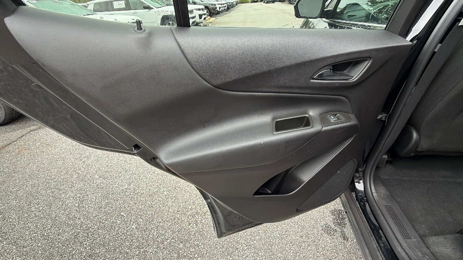Used 2024 Chevrolet Equinox LT AWD/4WD image 22