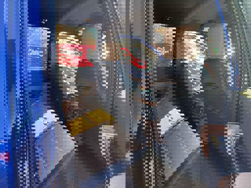 New 2026 Ford F350 Lariat w/ Lariat Ultimate Package image 39