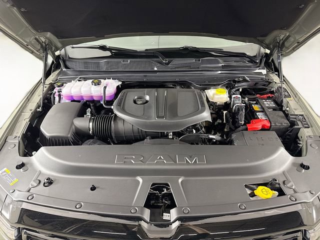 New 2026 RAM 1500 4x4 Crew Cab image 29