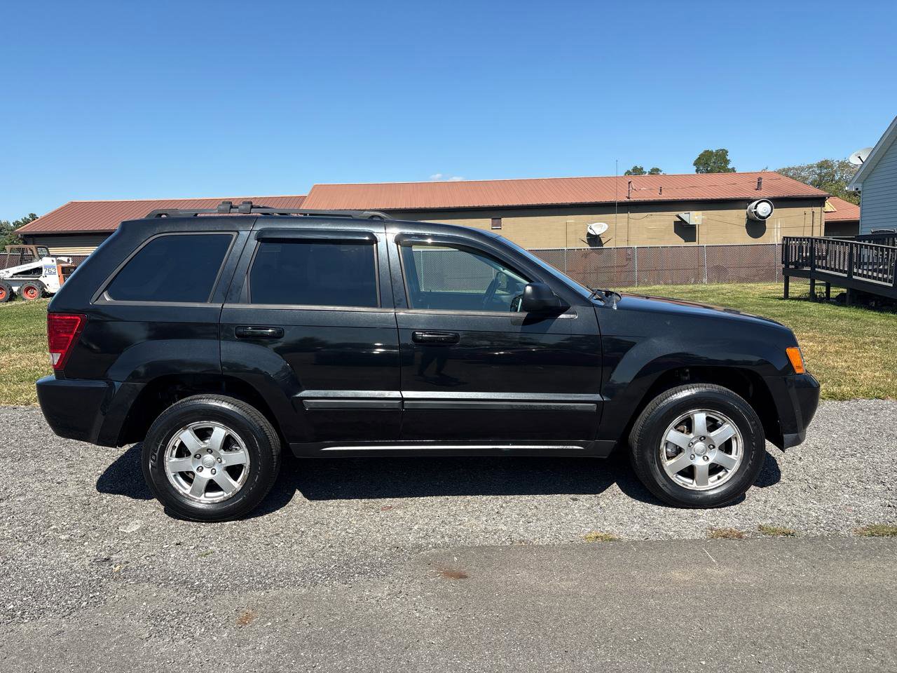 Used 2009 Jeep Grand Cherokee Laredo AWD/4WD image 7