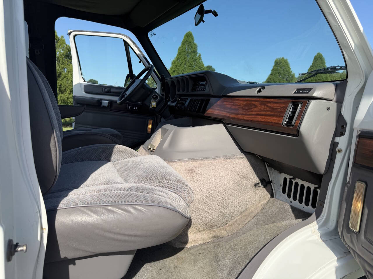Used 1994 Dodge B350 RWD image 23