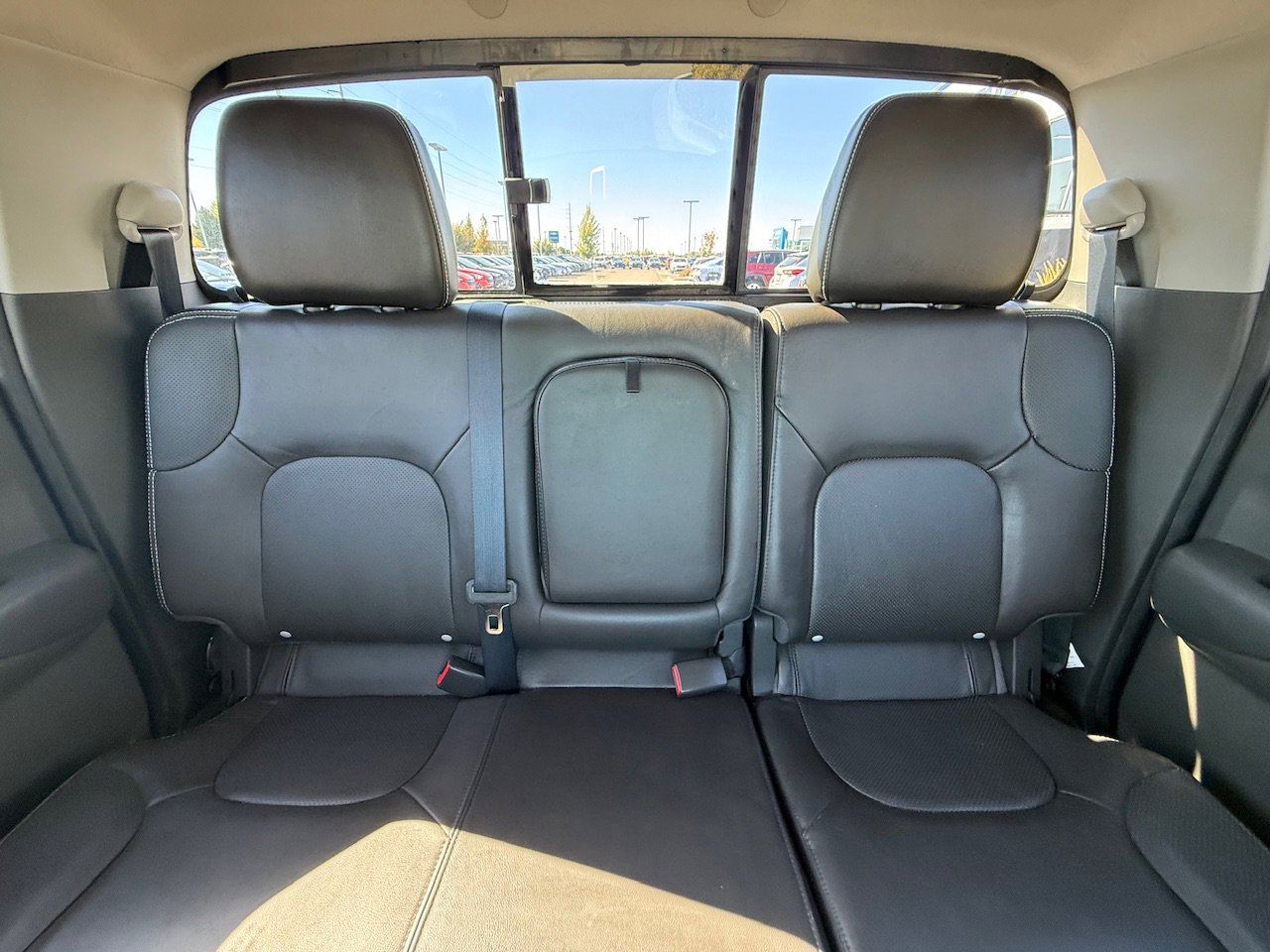 Used 2015 Nissan Frontier PRO-4X image 18
