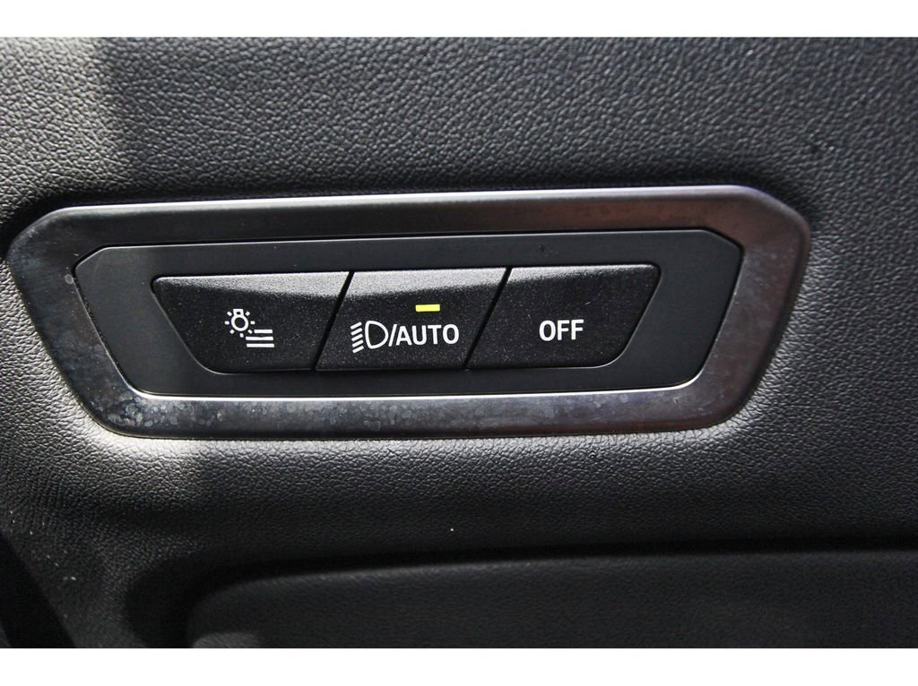 Used 2025 BMW X7 xDrive40i image 17