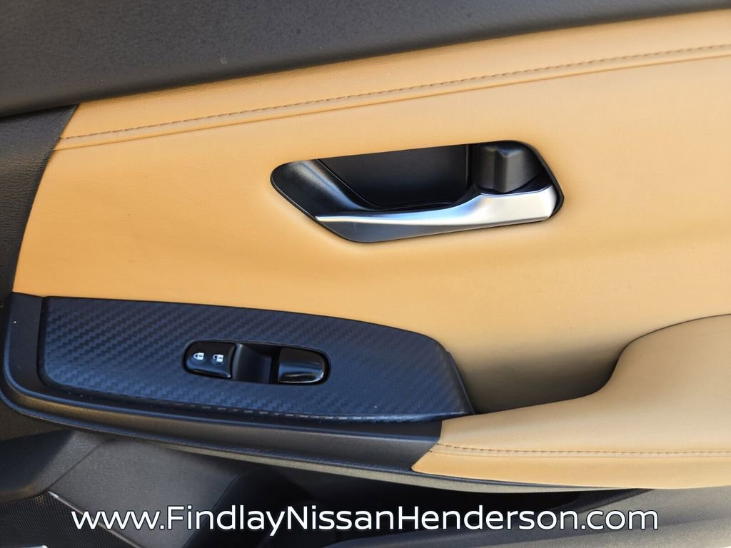 Used 2025 Nissan Sentra SV w/ SV Premium Package image 19