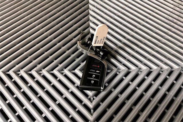 Used 2024 Acura RDX A-Spec image 9