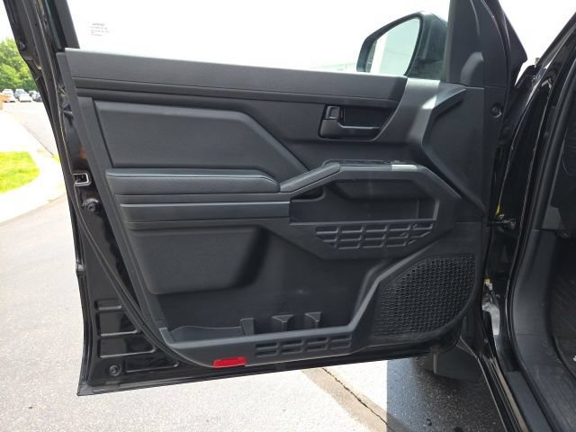 Used 2024 Toyota Tacoma SR AWD/4WD image 11