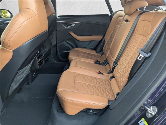 Used 2022 Audi RS Q8 w/ Black Optic Package image 18