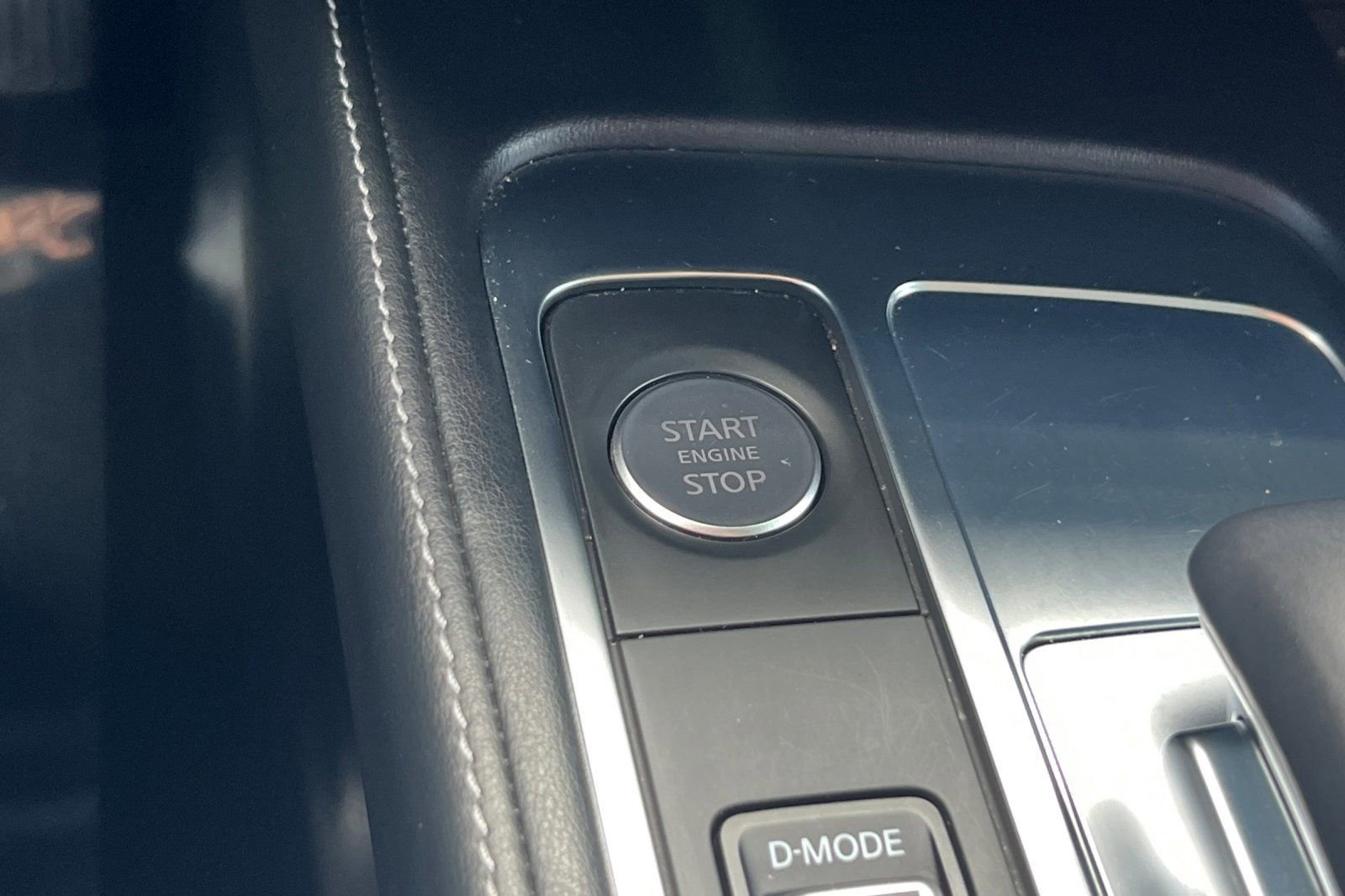 Used 2023 INFINITI QX60 Luxe AWD/4WD image 26