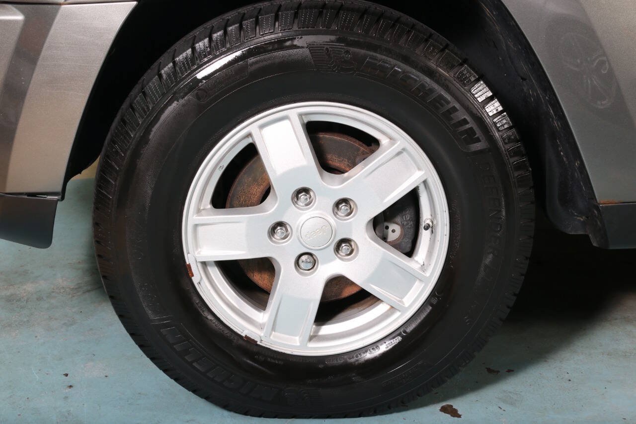 Used 2007 Jeep Grand Cherokee Laredo AWD/4WD image 33