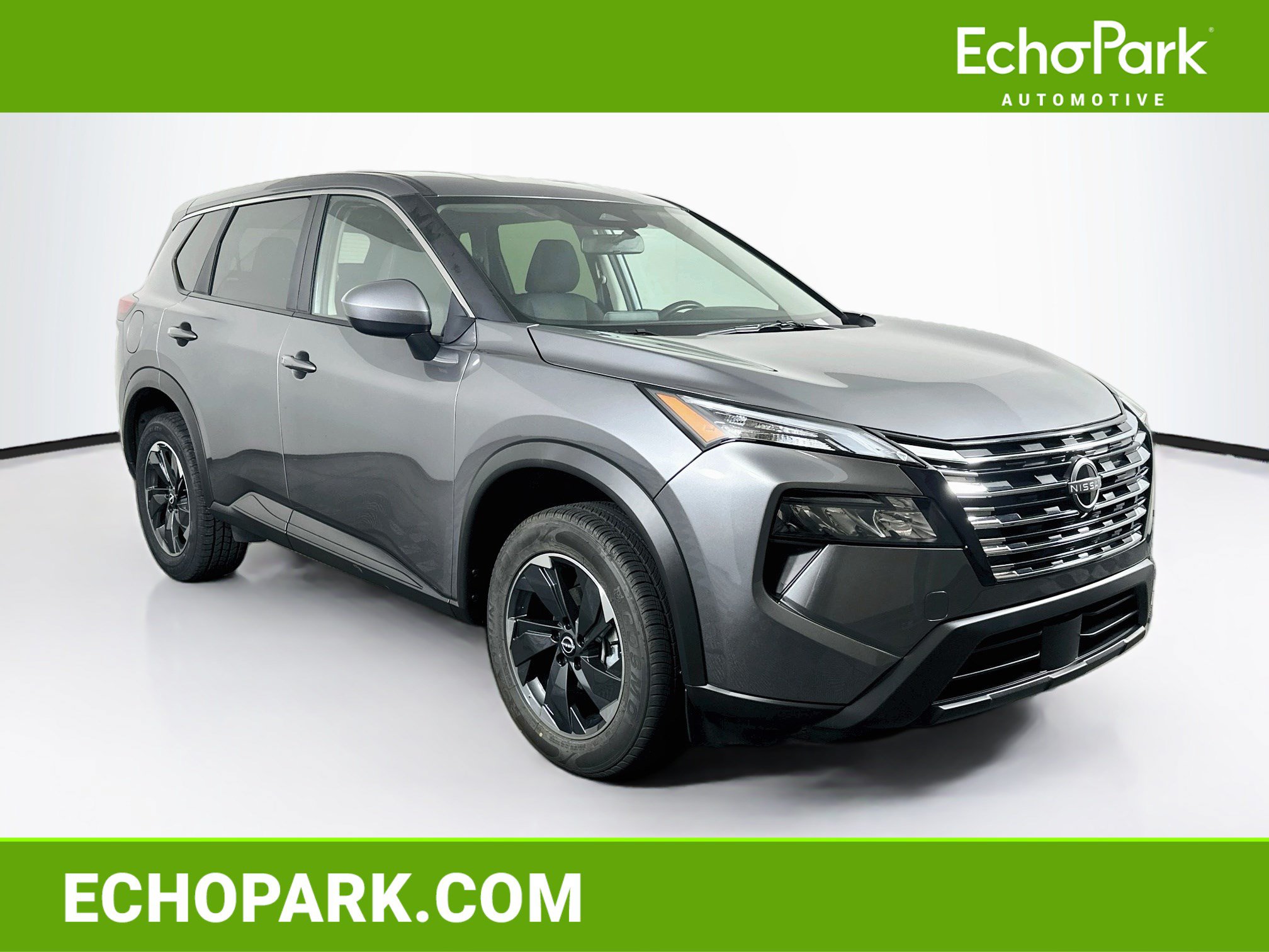 Used 2025 Nissan Rogue SV FWD image 1