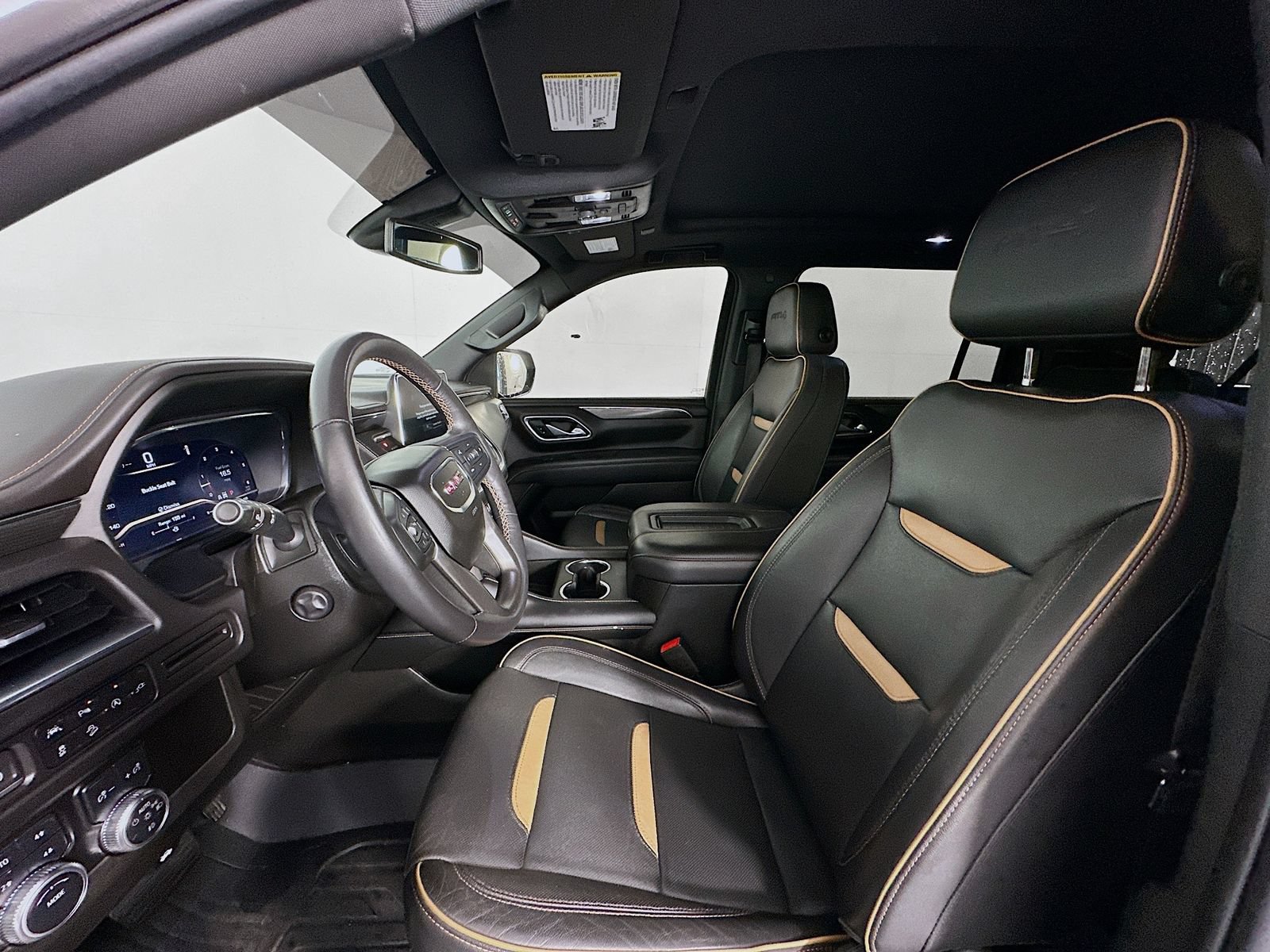 Used 2022 GMC Yukon XL AT4 AWD/4WD image 22