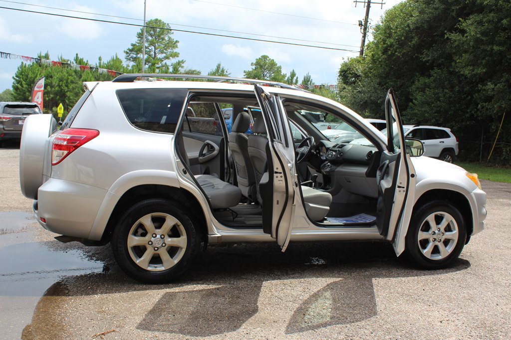 Used 2009 Toyota RAV4 Limited image 19