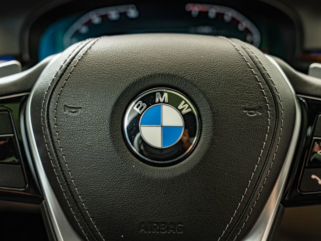 Used 2020 BMW 540i xDrive w/ Premium Package AWD/4WD image 21