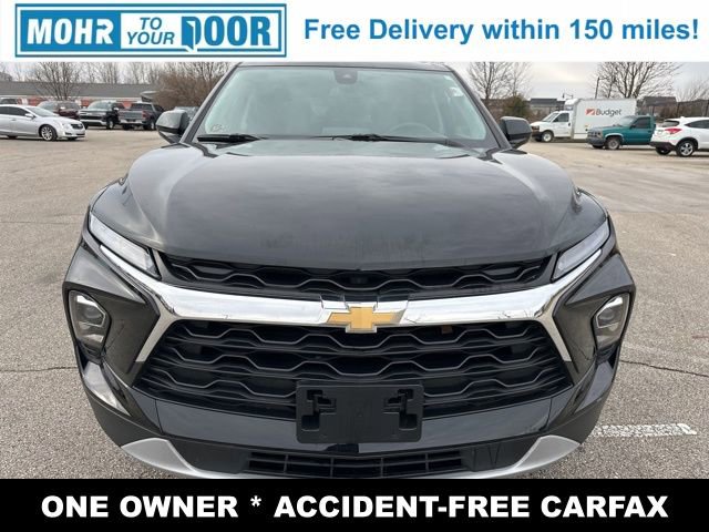 Used 2025 Chevrolet Blazer LT image 2