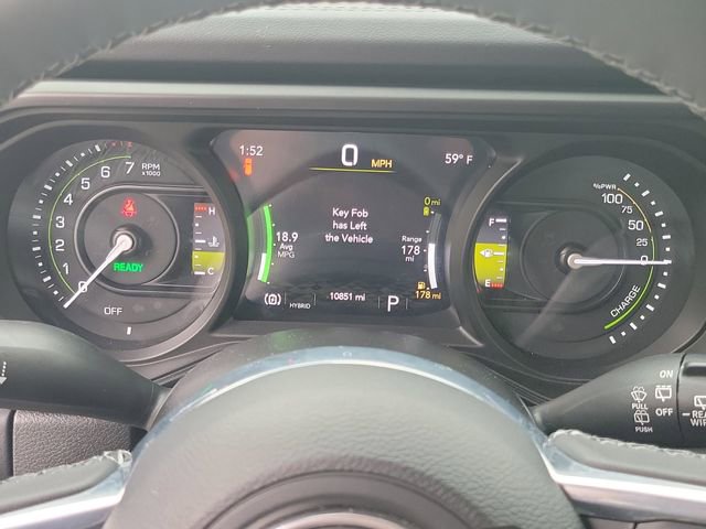Used 2025 Jeep Wrangler Unlimited Sahara AWD/4WD image 10