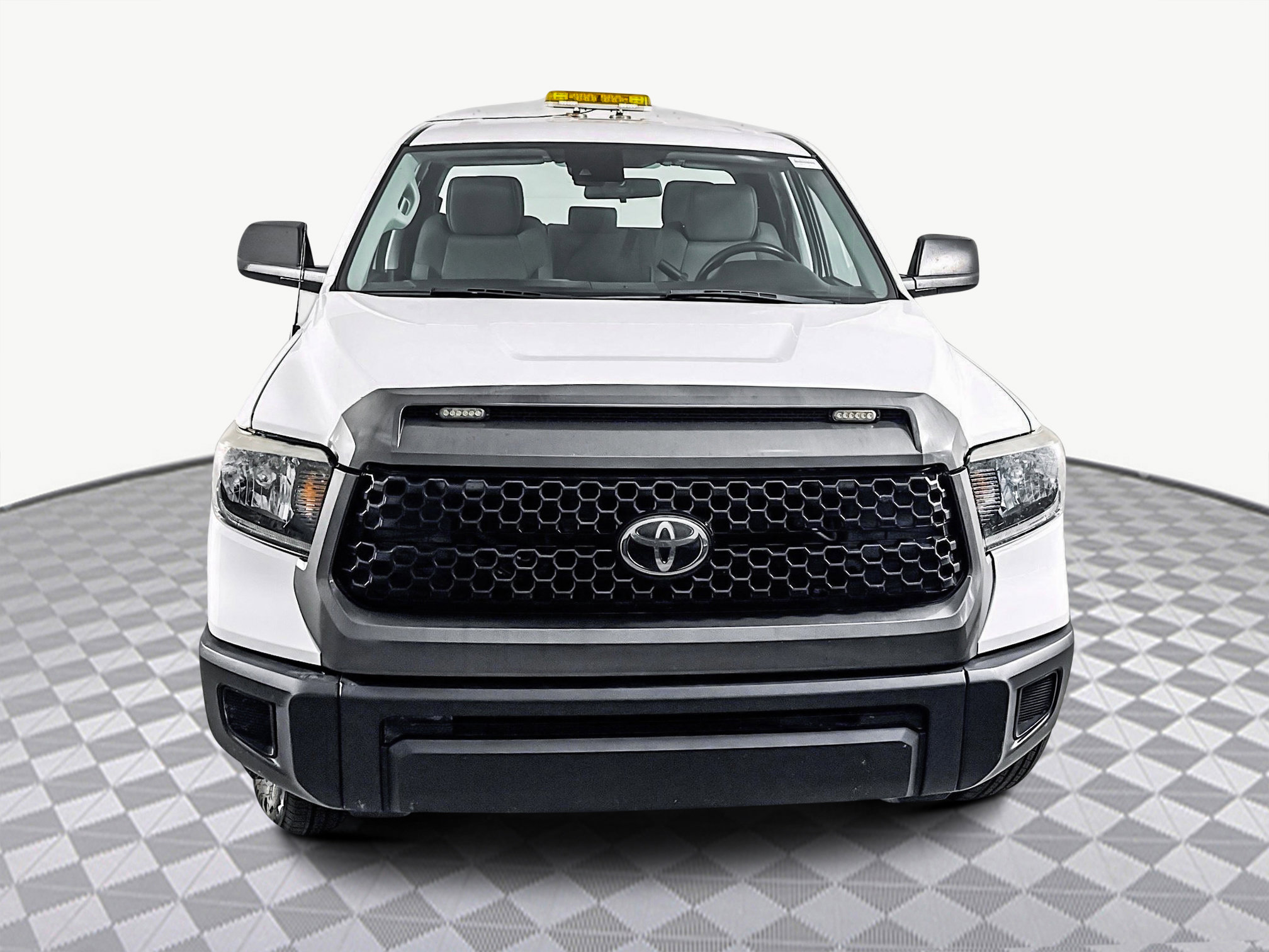 Used 2018 Toyota Tundra Limited image 2