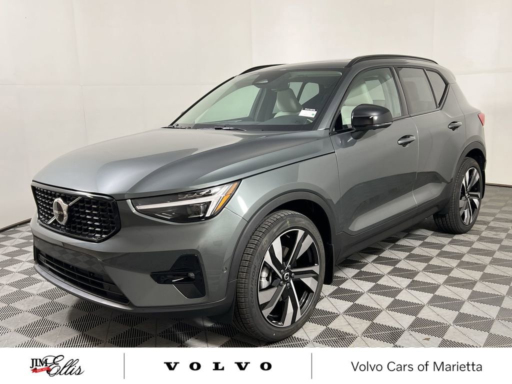New 2026 Volvo XC40 B5 Ultra w/ Climate Package image 4