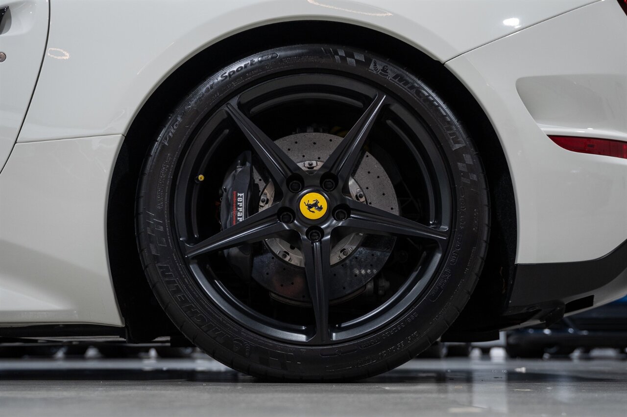 Used 2016 Ferrari California T RWD image 47