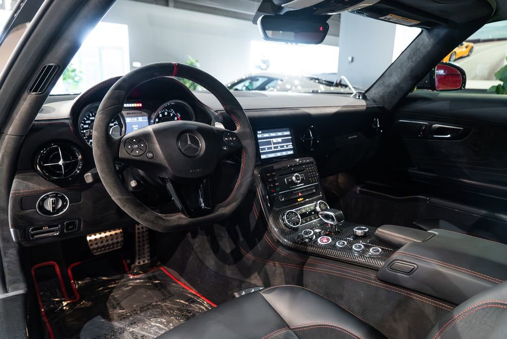 Used 2014 Mercedes-Benz SLS AMG Black Series image 28