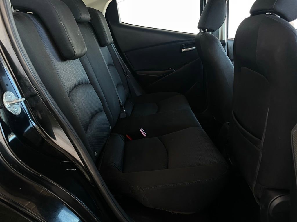 Used 2019 Toyota Yaris LE FWD image 18