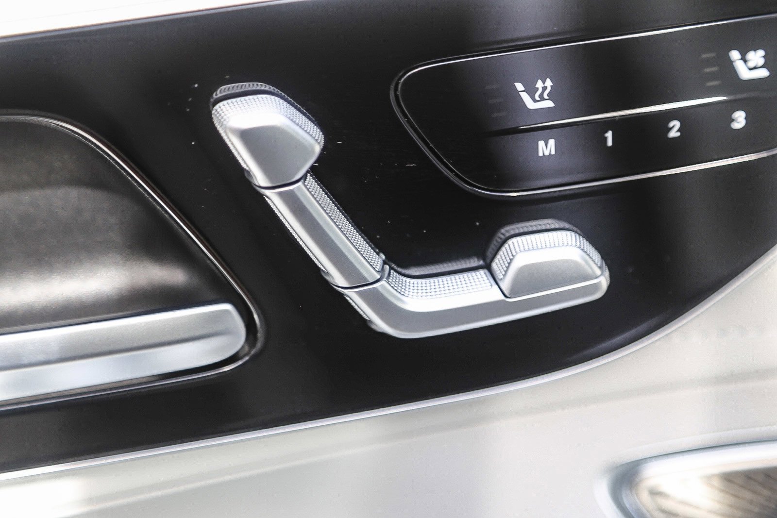 New 2024 Mercedes-Benz EQE 500 500 Sedan image 19