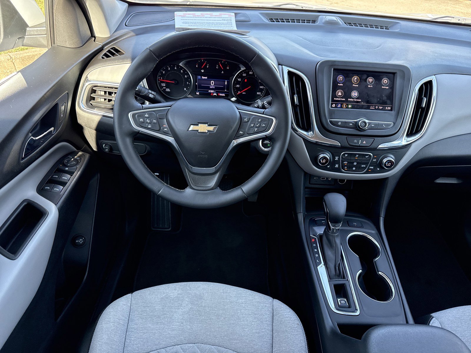 Used 2023 Chevrolet Equinox LT w/ Driver Convenience Package image 15