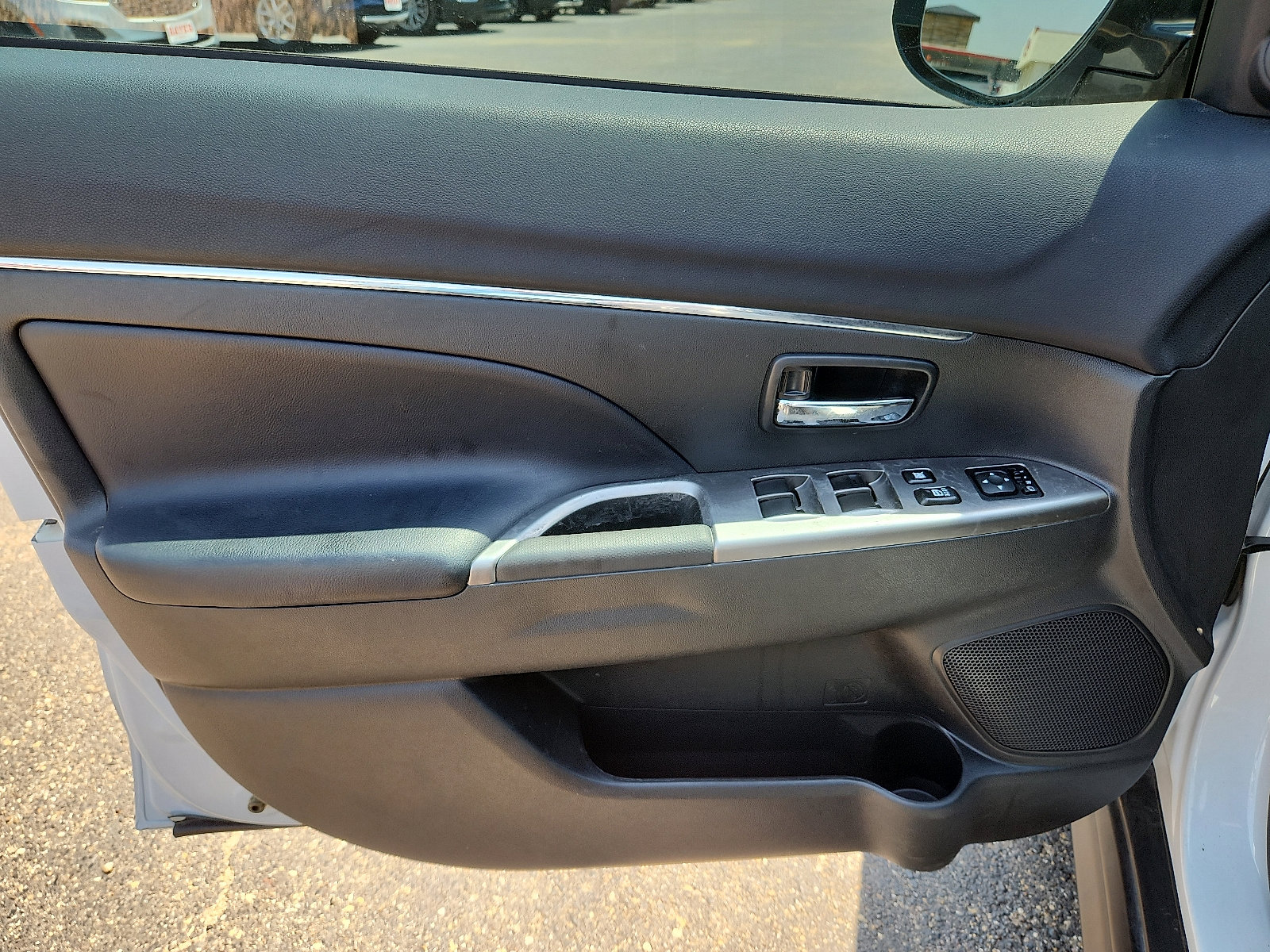 Used 2024 Mitsubishi Outlander Sport SE image 10