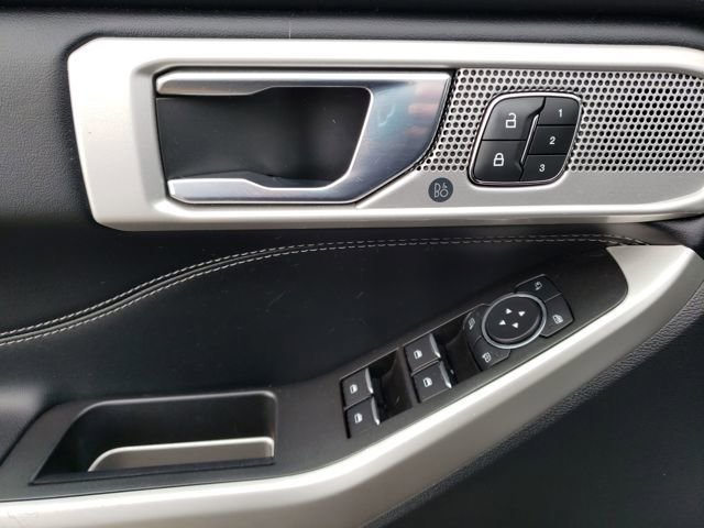 Used 2022 Ford Explorer Limited w/ Equipment Group 301A image 20