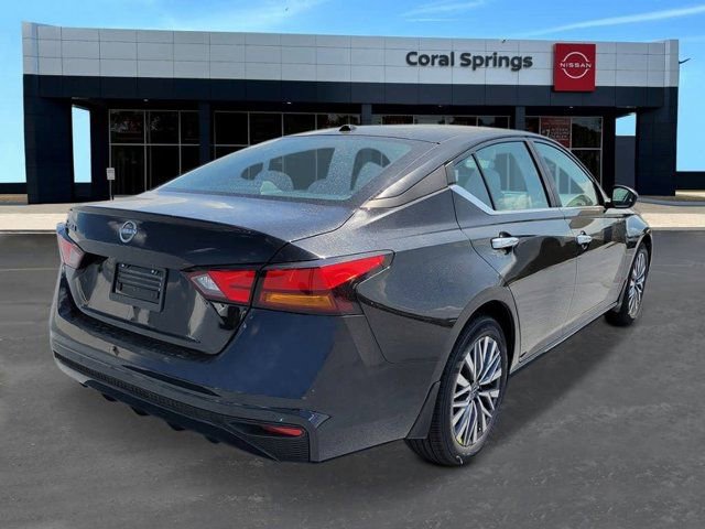 New 2026 Nissan Altima 2.5 SV image 5