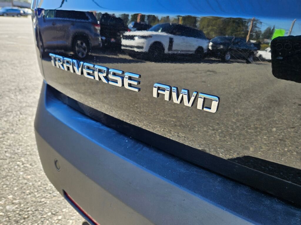 Used 2020 Chevrolet Traverse RS image 20