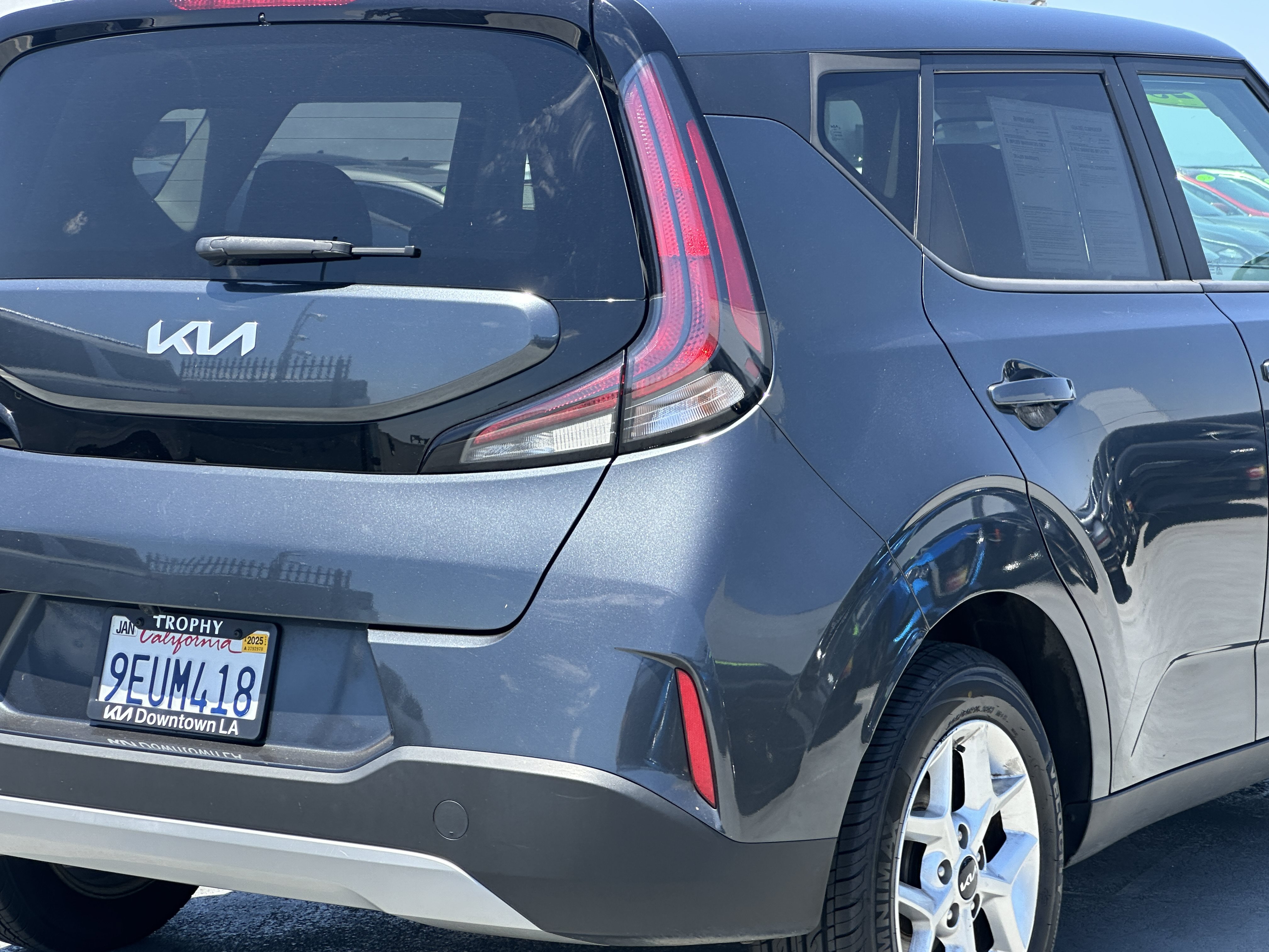 Certified 2023 Kia Soul S FWD image 8