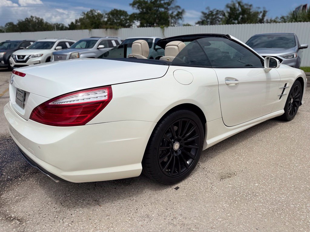 Used 2013 Mercedes-Benz SL 550 image 18