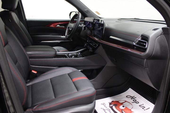 Used 2024 Chevrolet Traverse RS w/ LPO, Floor Liner Package image 27