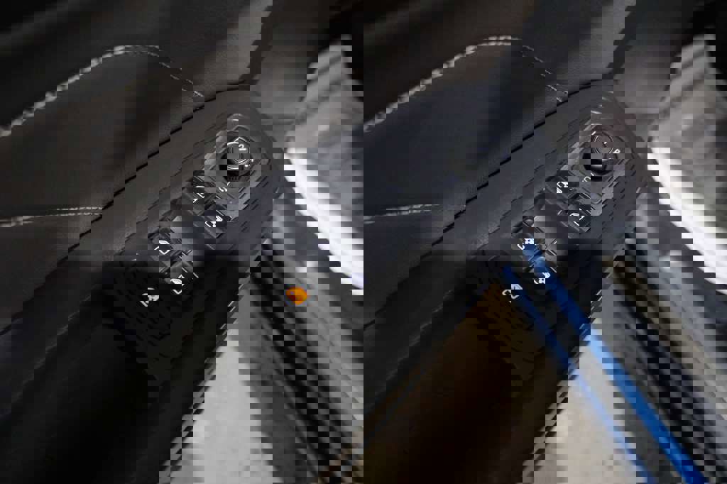 Used 2021 Volkswagen Atlas SEL Premium image 19