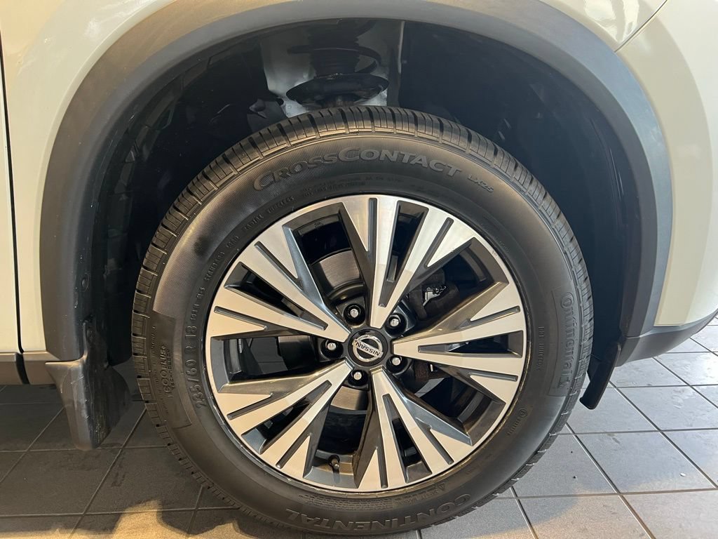 Used 2021 Nissan Rogue SV AWD/4WD image 16