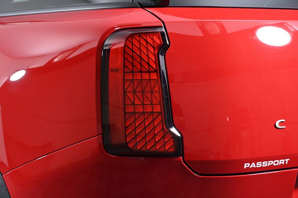 Certified 2025 MINI Cooper Countryman S AWD/4WD image 8