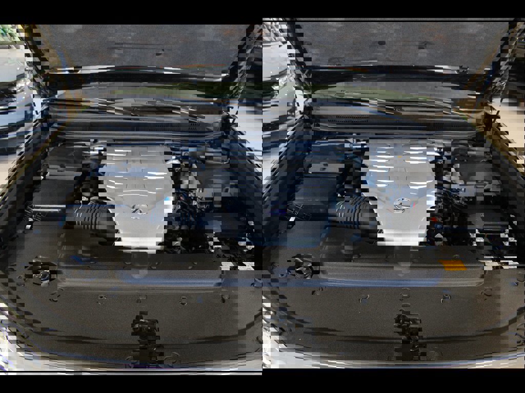 Used 2020 Lexus GX 460 Premium w/ Premium Package image 29