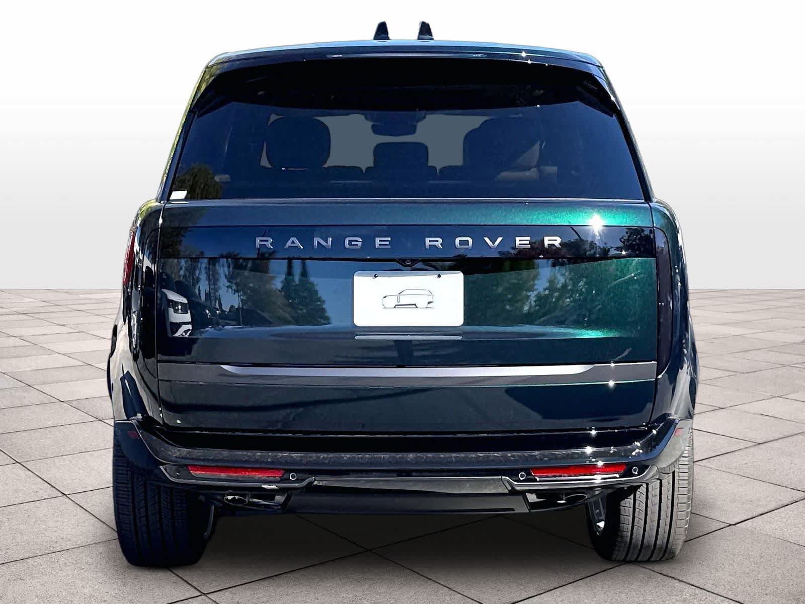 New 2026 Land Rover Range Rover Long Wheelbase SE AWD/4WD image 6