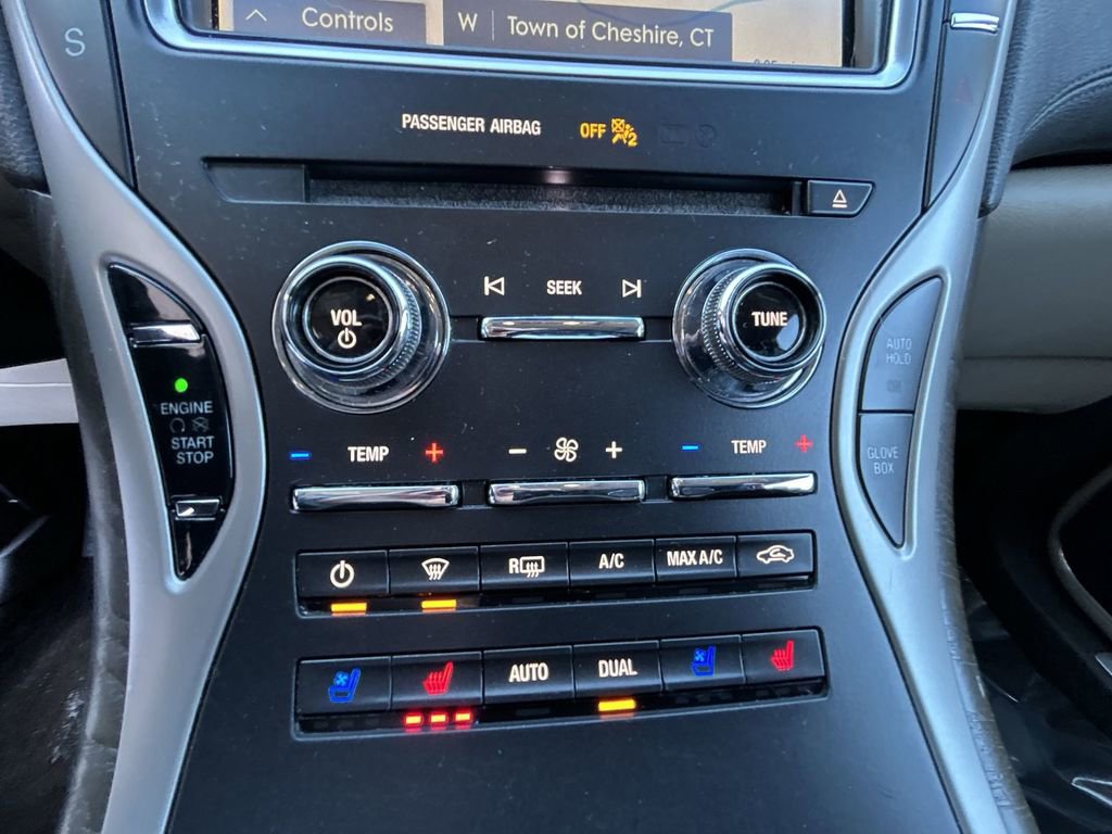 Used 2020 Lincoln Nautilus Reserve image 19