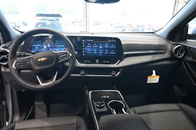 New 2027 Chevrolet Equinox LT w/ Convenience Package II FWD image 12