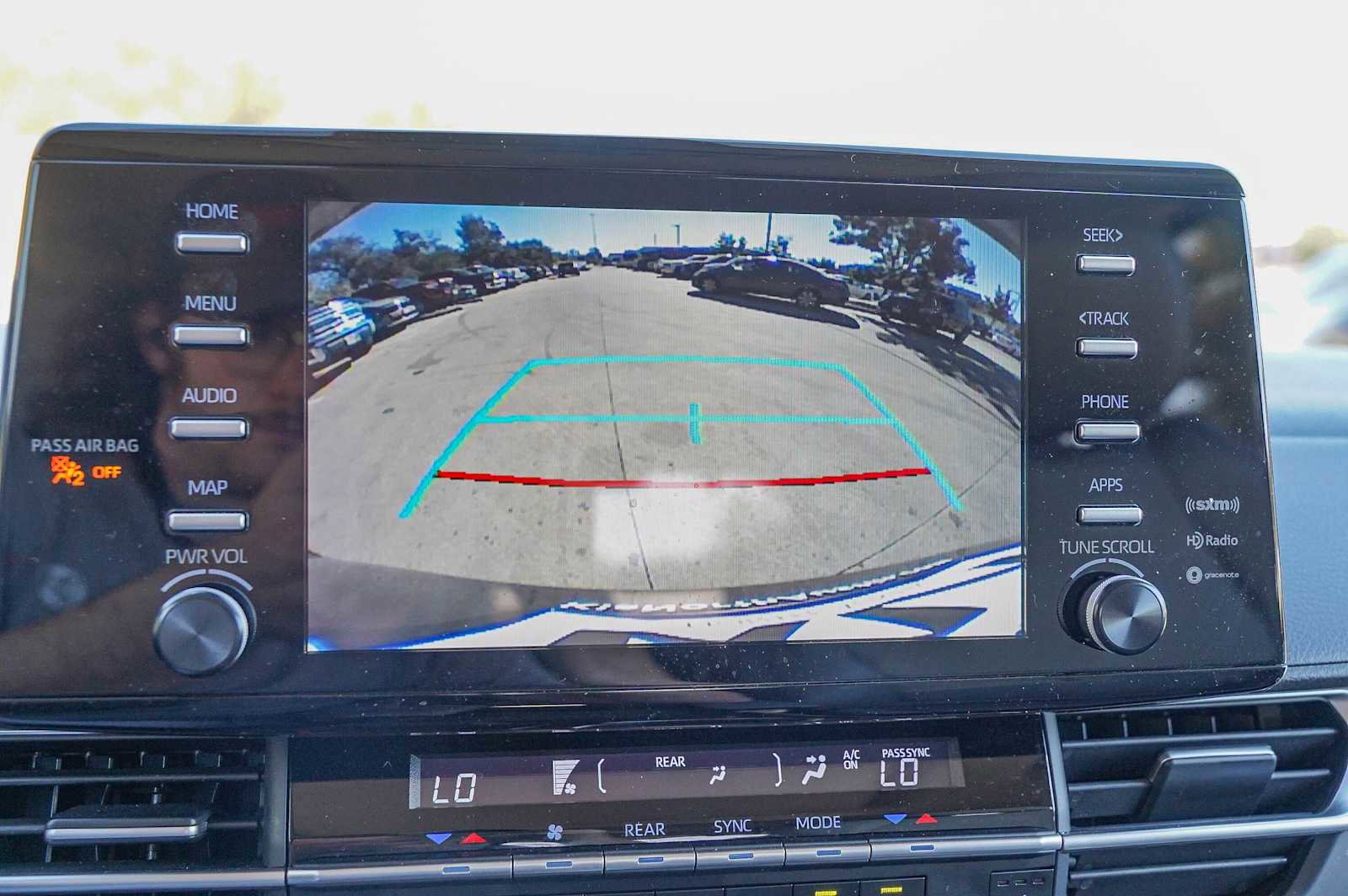 Used 2021 Toyota Sienna XLE image 16