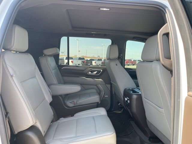 Used 2021 GMC Yukon XL SLT w/ SLT Luxury Plus Package image 16