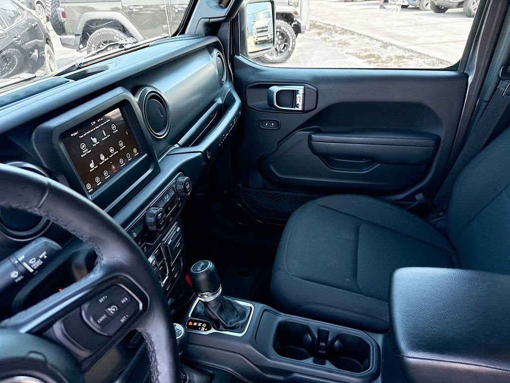 Used 2023 Jeep Wrangler Unlimited w/ Cold Weather Group image 26