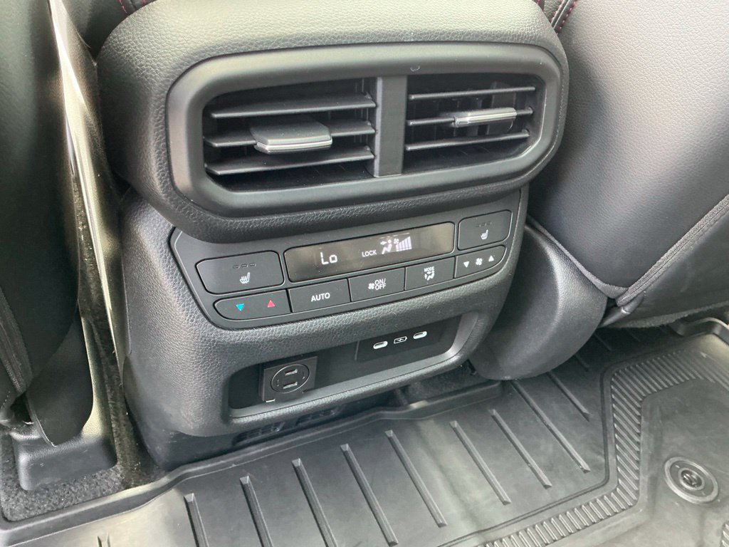 Certified 2025 Honda Pilot Black Edition image 35