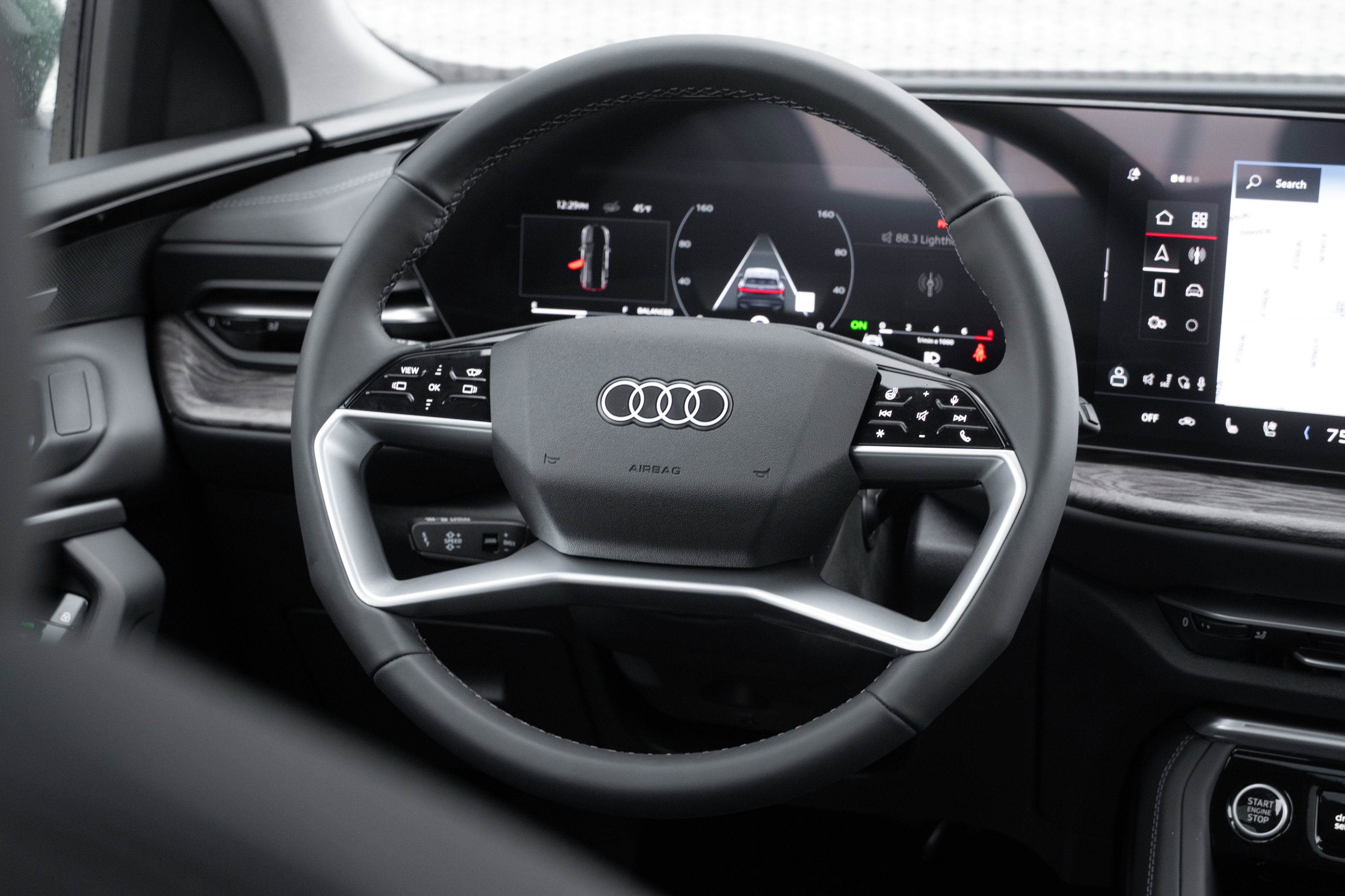 New 2025 Audi Q5 Prestige image 9